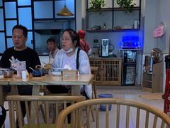 -镇南锅盖面馆(解放路店)