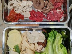 -金鼎雪山牦牛杂火锅(理县总店)