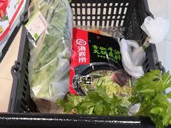 -中百仓储超市有限公司(越秀星汇维港店)