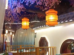 -荷塘秋月·本帮江浙菜(国权路店)