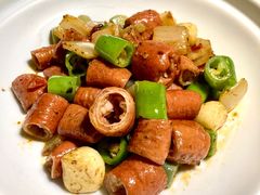 酸菜炒肥肠-喜鼎海胆水饺(朝阳区三里屯太古里北区店)