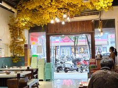 -贵府酸汤牛肉火锅·贵州老字号(飞山街店)