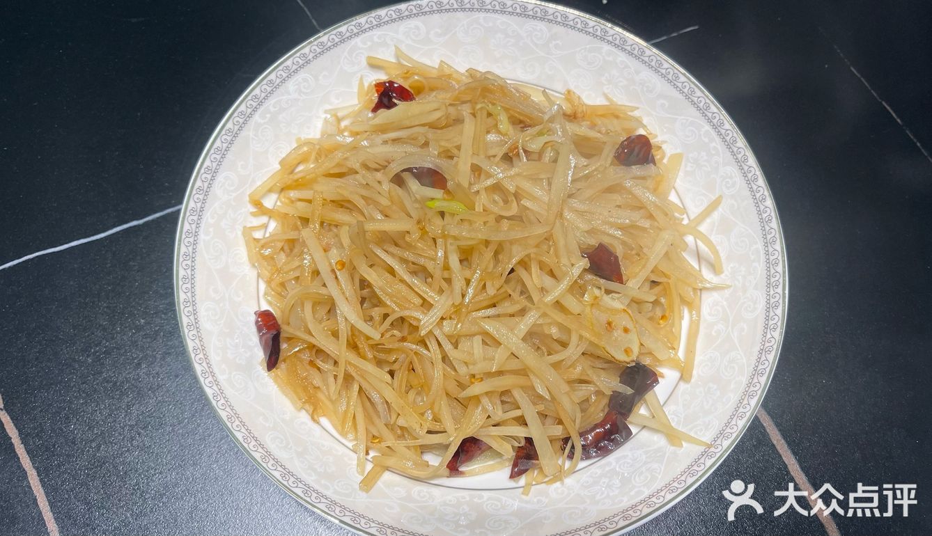 🥔嘎嘣脆的【酸辣土豆丝】做法来也！
