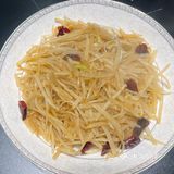 🥔嘎嘣脆的【酸辣土豆丝】做法来也！