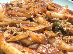 辛拉面炒年糕-妈妈手(山大总店)