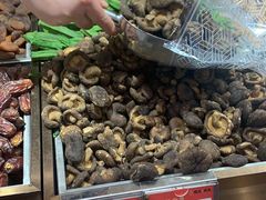 -琦王花生(中央商场店)