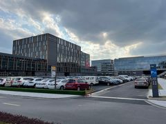 -万象城-停车场