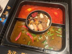 -老牌坊云南鱼豆花火锅(哈西万达店)