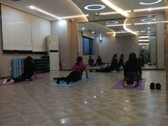 -迈劲健身专业私教(朝青汇店)