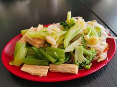 凉菜拼盘-卤煮老北京酱肉馆
