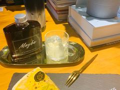 -ZING COFFEE 镜咖啡