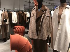 -URBAN REVIVO(荟聚中心店)
