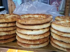 烤馕-新疆喀什烤肉饭店(红松路店)