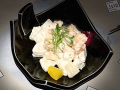 菠萝虾球-穹六人间 people 6(岳阳路店)