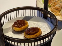 一口鲍鱼酥-三号黄浦会Canton Table