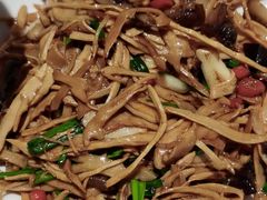 -唐师傅湘西名菜馆(武陵路店)