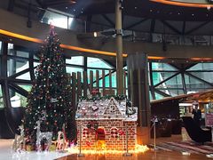 -上海滴水湖皇冠假日酒店