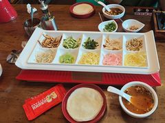 -鸿通城购物中心