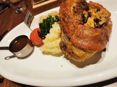 自酿啤酒脆皮烤猪肘-Ambra Haus琥珀屋精酿餐厅(宝山店)