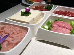 -海底捞火锅鲜切牛肉主题店(长寿路店)