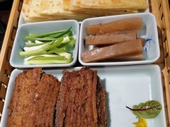 招牌烙饼卷带鱼-北平食府·北京烤鸭(北京西站六里桥店)