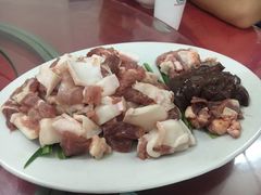 -香猪美食(中心店)