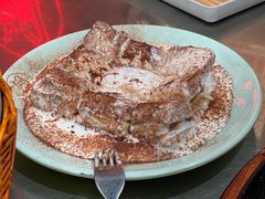 漏奶滑-潮界(虹桥新天地店)