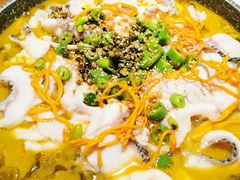 -山城外·非遗酸菜鱼(财富中心店)