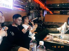 -好乐迪(张扬路八佰伴店)