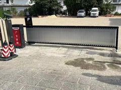 -虹桥火车站-停车场