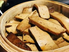 -赞花婆鲜兔辣卤火锅