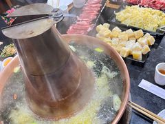 -果松木炭酸菜铜火锅·外婆参鸡汤