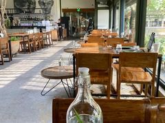 -喜洲吧·江畔老船厂·庭院餐厅(喜临院店)