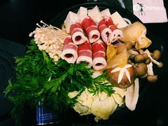 -一豚轩·烧鸟·豚骨拉面(五四路店)