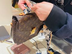 -LV路易威登(德基广场店)