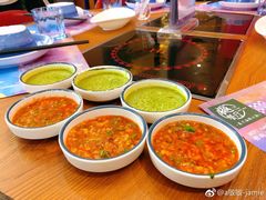 -樾餐厅泰式海鲜火锅(民歌湖店)