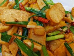 -蔼若春.传承三十年云南菜(金碧公园店)
