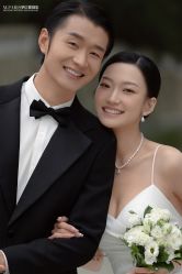 -喜爱高定婚纱摄影