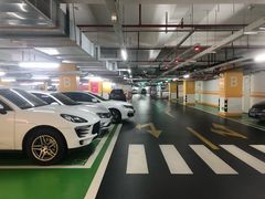 -银泰百货(厦门国贸中心店)