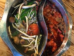 -岗上渣渣老火锅(两路口店)