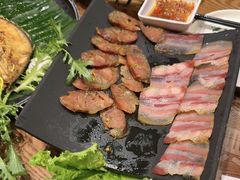 -老滇山寨•云南特色菜•地方菜•民族风情歌舞表演(金碧店)