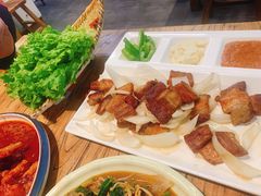 烤五花肉生菜-京玉菲饭店(李村店)