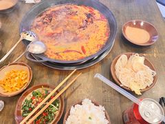 -黄潇洒老火锅(九眼桥宏济巷店)