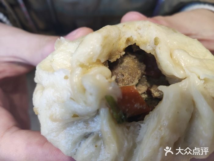 堂上堂(益民街店)小炒黄牛肉包图片