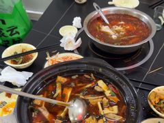 -周良天山牛杂城(天山路总店)