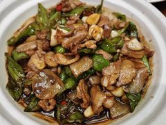-八大碗·地道东北菜(中街店)