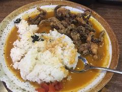 唐扬鱿鱼须咖喱饭-犀牛家猪排