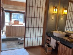-古北水镇御舍汤泉酒店