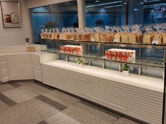 面包甜点陈列柜-BreadTalk面包新语(长寿路地铁站店)