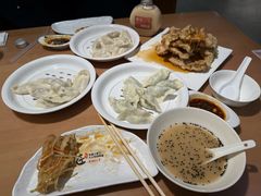 -东方饺子王(重庆路亚泰店)